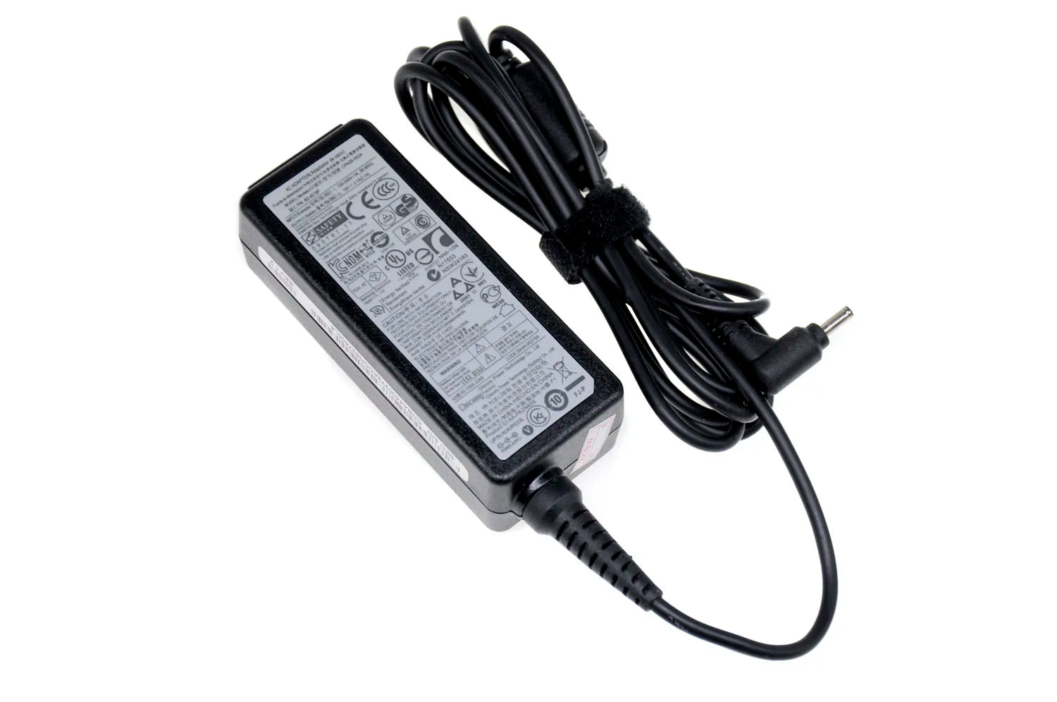 Orignal AD-4019P 19V 2.1A 40W 3.0*1.0mm AC Adapter Power Charger For Samsung NP305U1A NP530U3B NP535U3C NP535U4C NP900X3A X1A
