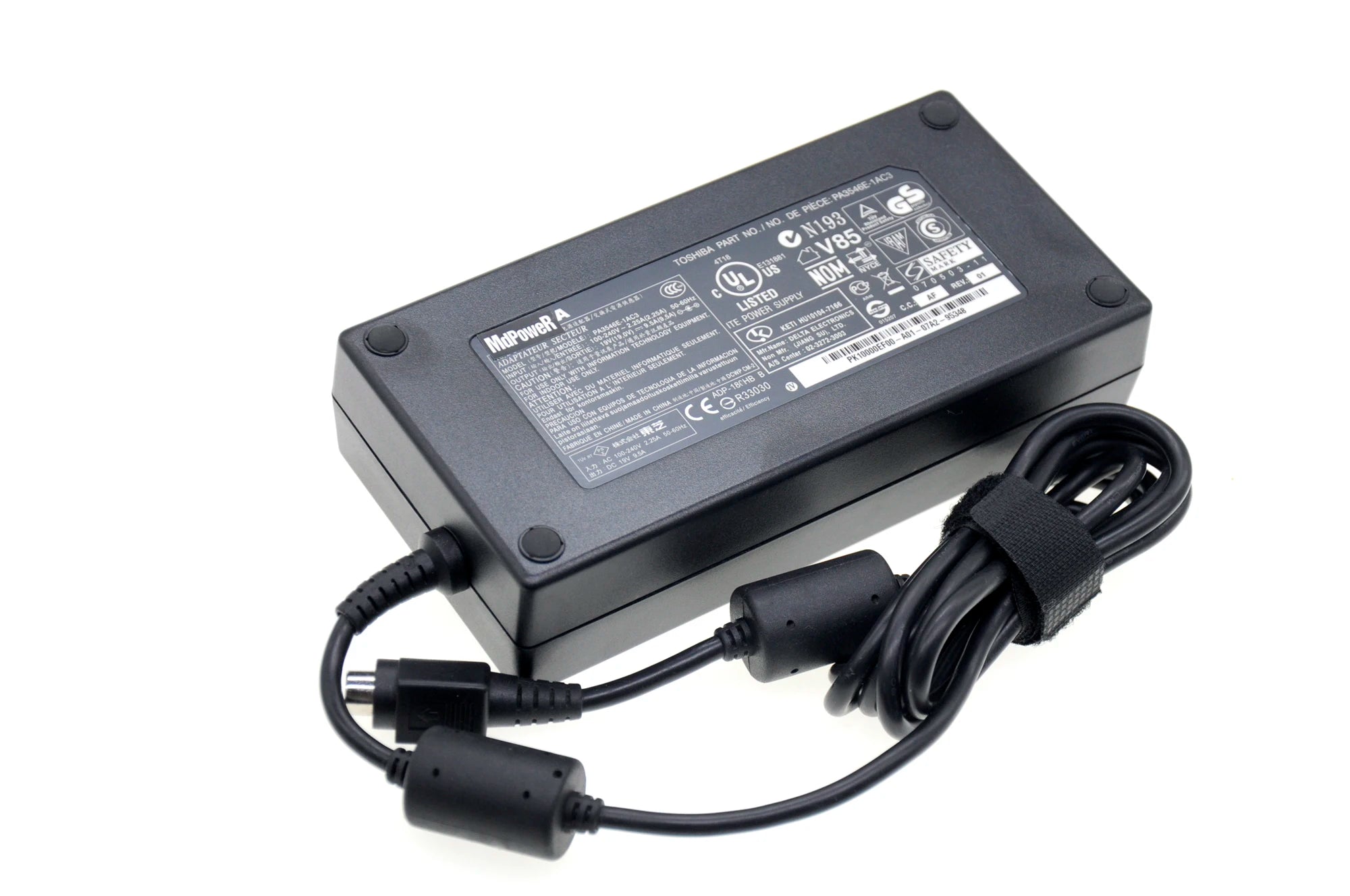 Genuine PA-1181-02 PA3546E-1AC3 Power Supply for Toshiba X770 X775 QOSMIO X70 X75 X875 TOSHIBA TECRA W50-079 W50-A1510 adapter