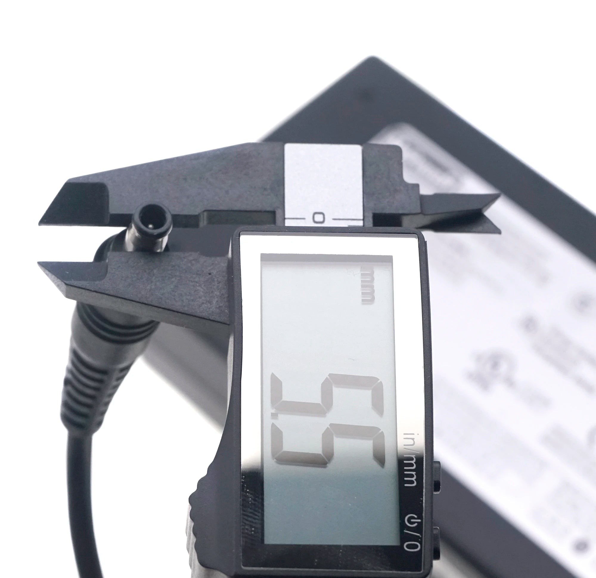 Original PA-1121-98 19V 6.32A AD-12019A 120W AC Adapter Charger for Samsung Odyssey NP800G5M-X01US NP800G5M-X02US Power Supply