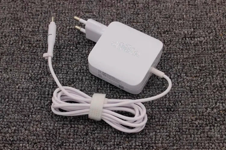Original For Samsung Notebook 9 NP900X3T-K01US- Power Supply W16-065N4A AD-6519A 65W 19V 3.42A AC Adapter Charger 3.0*1.1mm