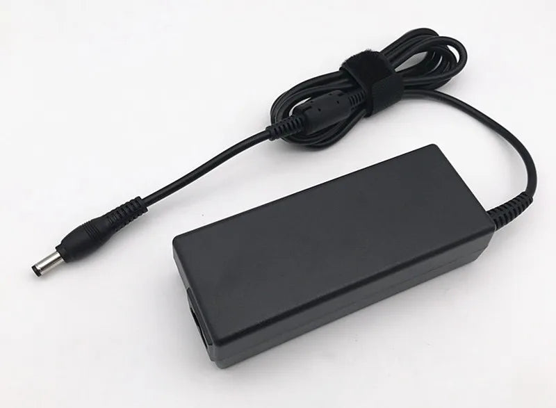 New Original PA3715E-1AC3 19V 3.95A 75W Laptop Power Charger For Toshiba Satellite L300 L350 L450 L600  AC Adapter PA3468U-1ACA