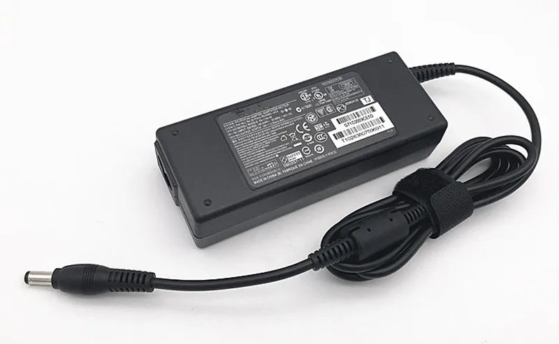 New Original PA3715E-1AC3 19V 3.95A 75W Laptop Power Charger For Toshiba Satellite L300 L350 L450 L600  AC Adapter PA3468U-1ACA