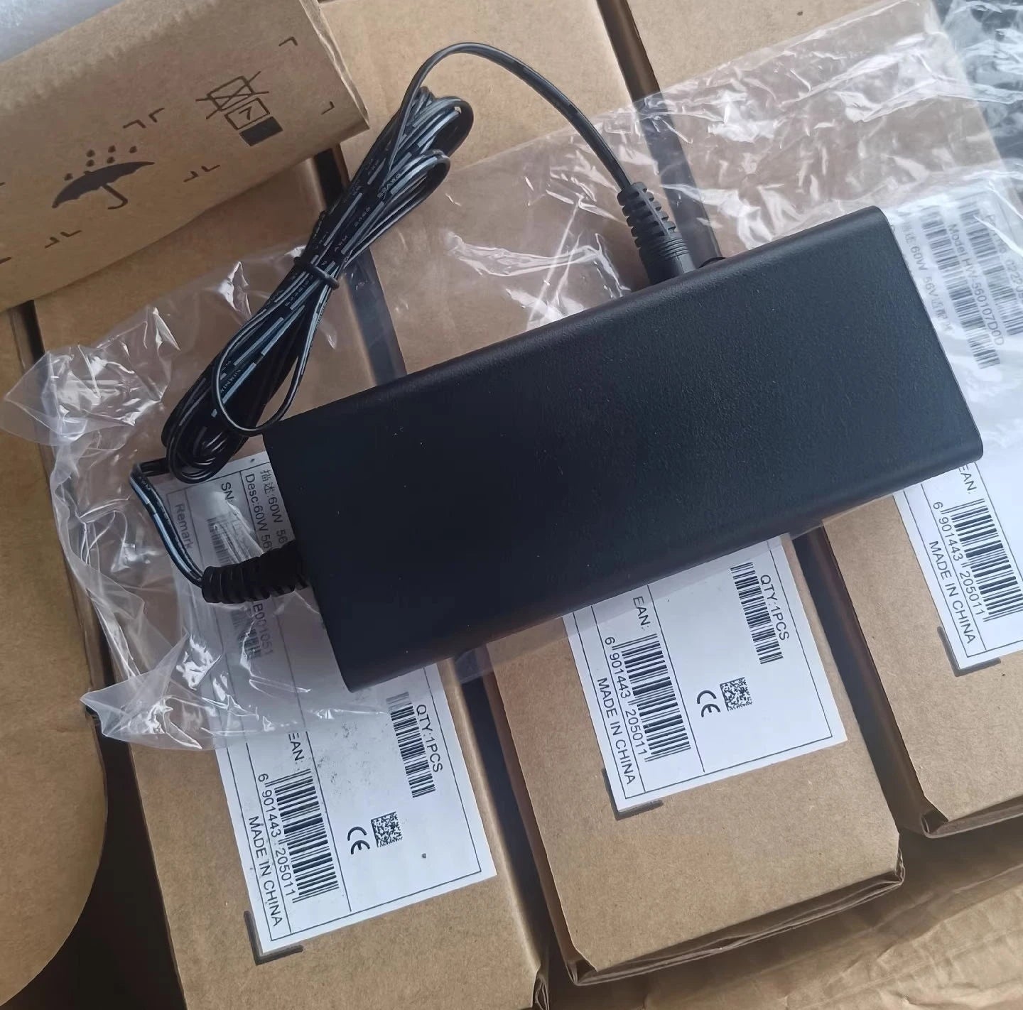 Original HW-560107D0D 56V 1.07A 6.3x3.0mm AC Power Adapter Charger For Huawei AP7060DN 56V 1.07A Power Supply