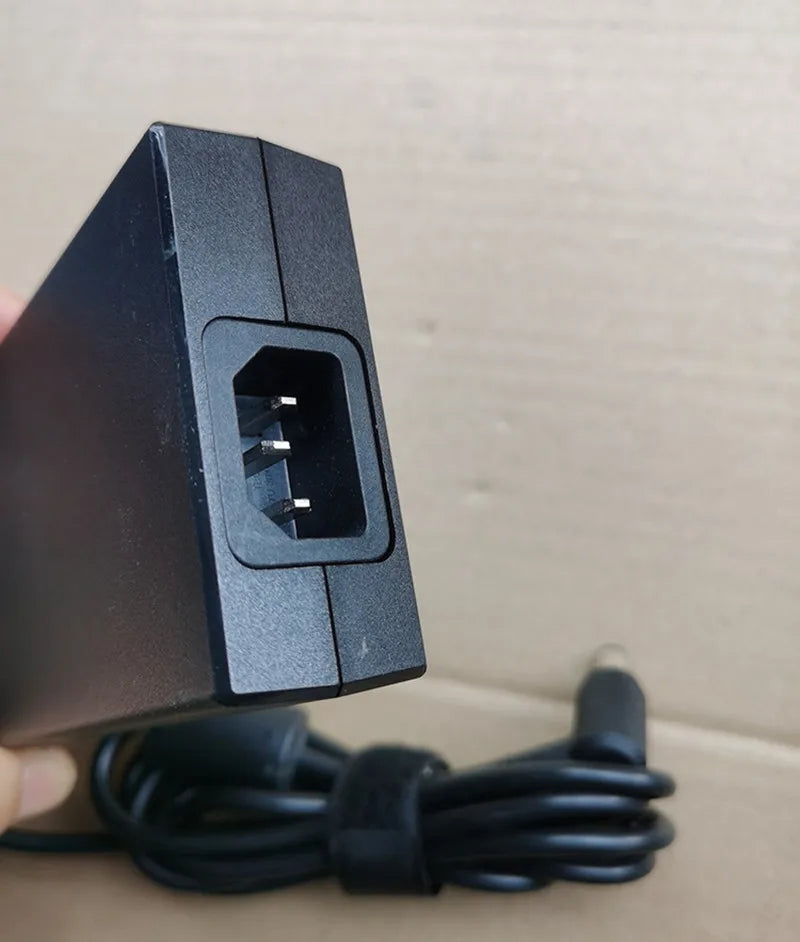 A17-230P1A AC Adapter 19.5V 11.8A 7.4x5.0mm A230A016P For MSI GL75 GP75 LEOPARD GE63VR AG2712A GT72 GT72S 6QF GT72VR A230A003L