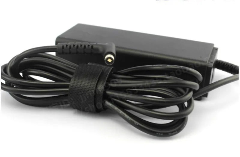 USED AC Power Adapter for Sony VAIO SVF13N27PG SVF13N27PXS SVF13N2A4E SVF13N2M2ES SVT112A2WT VGP-AC19V74 VGP-AC19V73 Charger