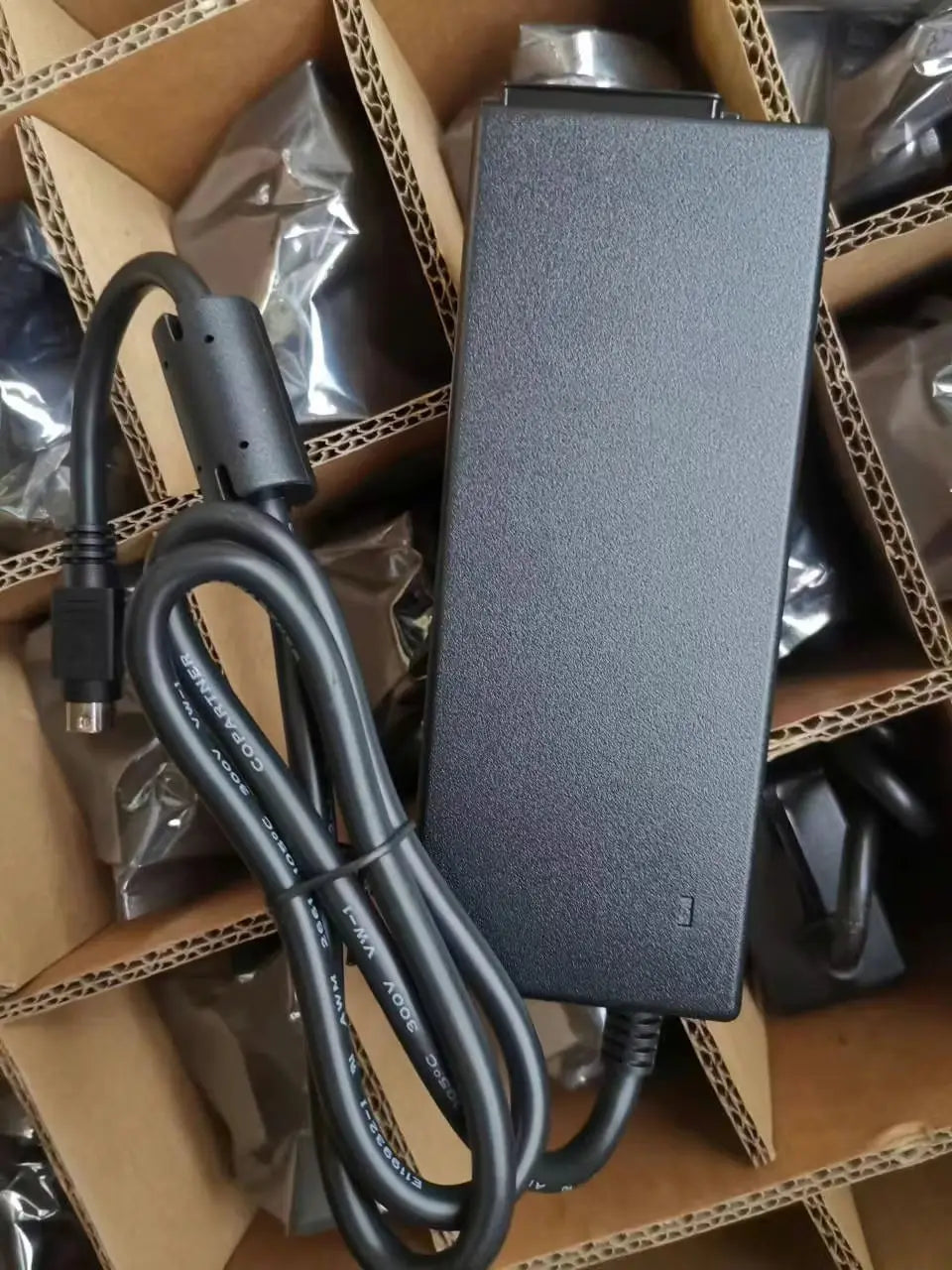 Original 12V 8.33A 4PIN XP Power AC DC Adapter Charger AHM100PS12-A 10009518-A For Synology DS916 DS415 NSA 100W Power Supply