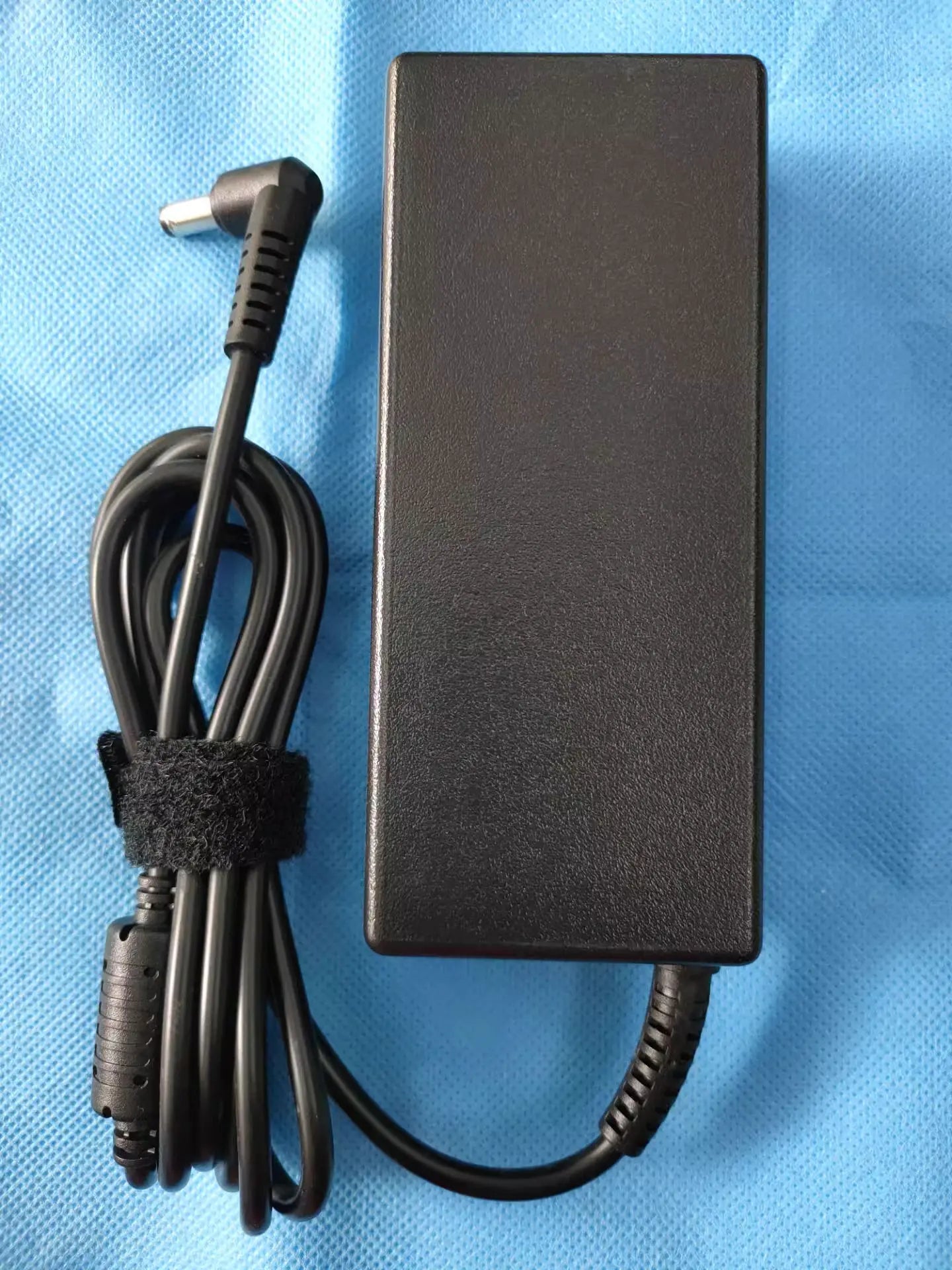 Genuine OH-1065A1803500U2 18V 3.5A AC/DC Switching Adapter Charger for Philips KEF EGG Audio GPE060D-180350D Power Supply