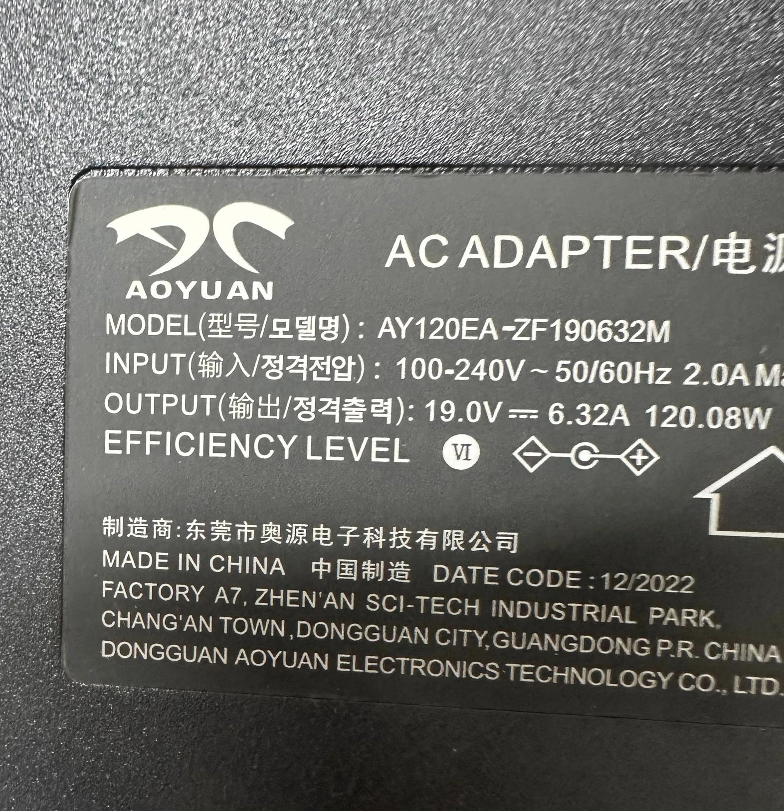 Genuine AOYUAN AY120EA-ZF190632M 19V 6.32A 120.08W 120W AC Adapter Charger 5.5x2.5mm For Laptop Power Supply