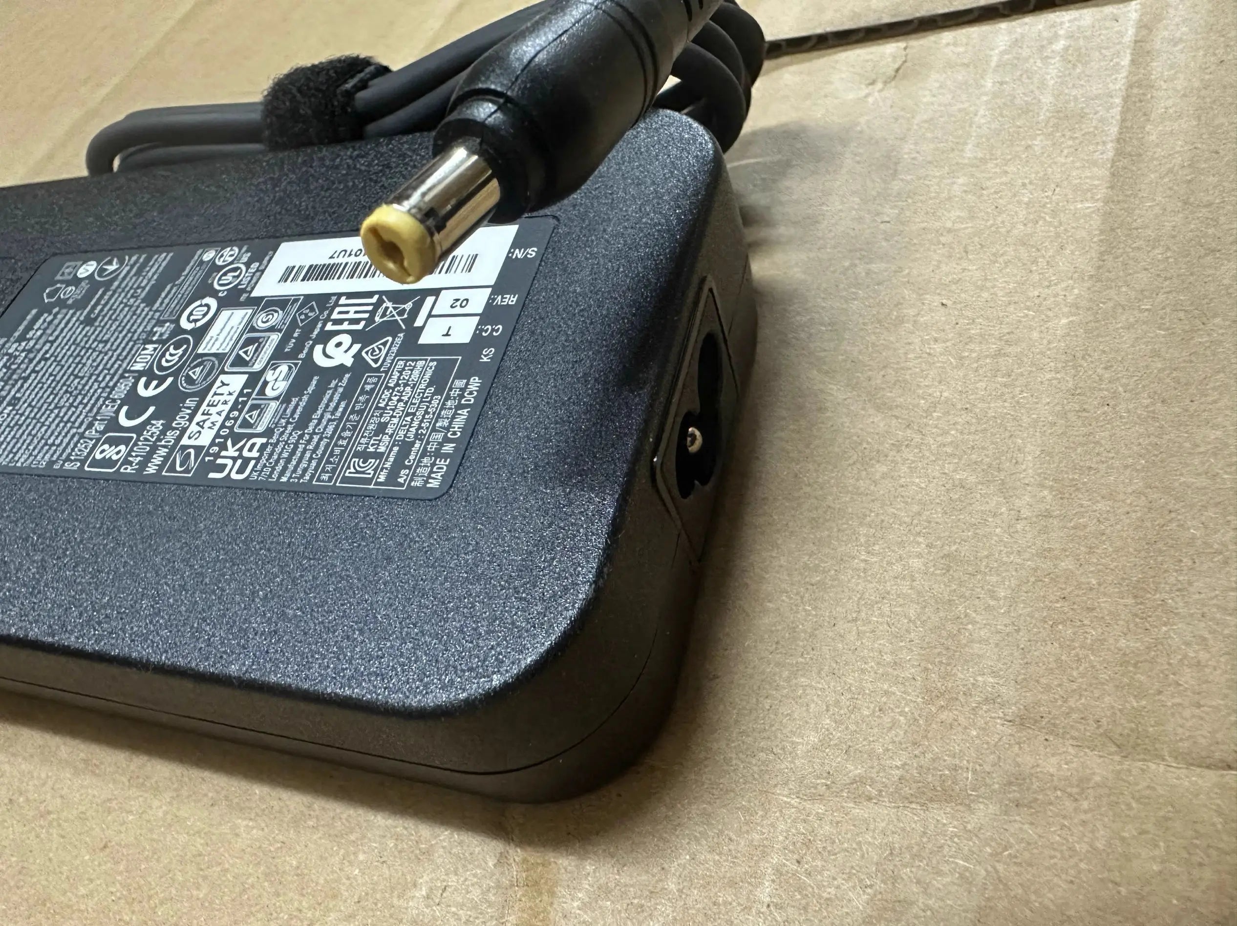Original For Acer Power Supply Genuine Delta ADP-120RH D 19V 6.32A 120W Laptop AC Adapter Charger 5.5*1.7mm