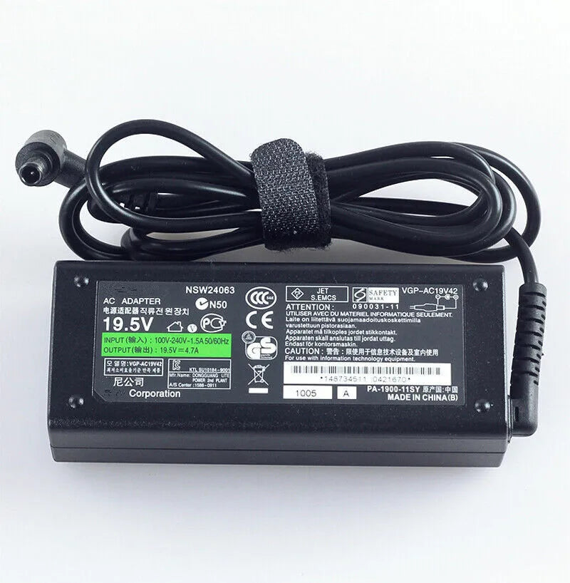 Genuine 90W 19.5V 4.7A AC/DC Adapter For Sony VAIO VGP-AC19V42 Bravia TV Power Supply KD-55XD9305 KD-65XD9305 VGP-AC19V26