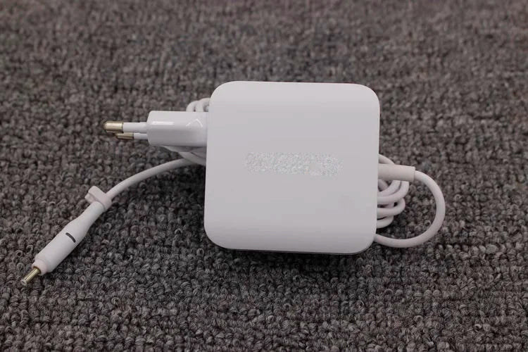 Original For Samsung Notebook 9 NP900X3T-K01US- Power Supply W16-065N4A AD-6519A 65W 19V 3.42A AC Adapter Charger 3.0*1.1mm